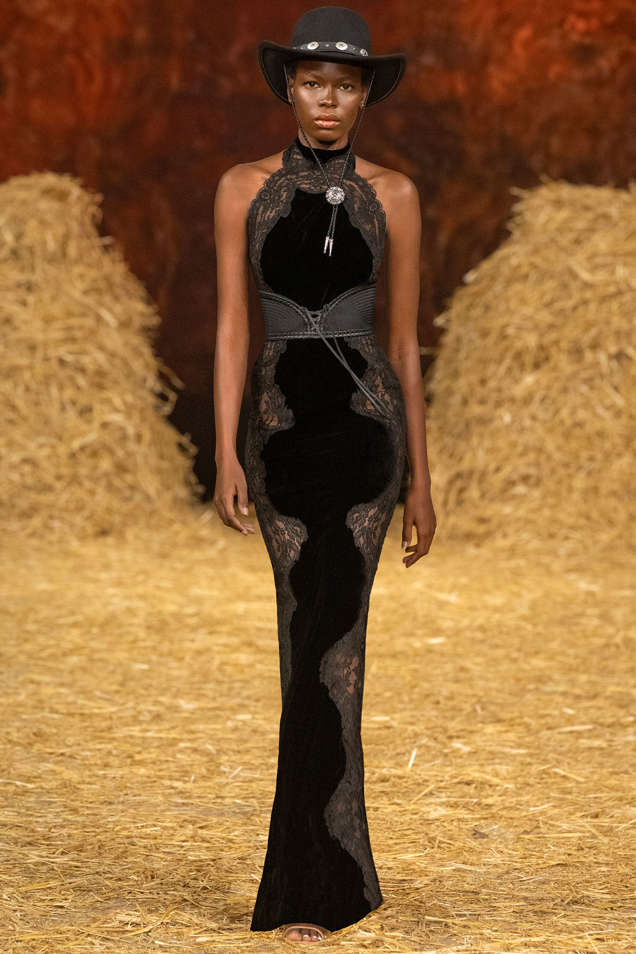 AW25 LOOK 3