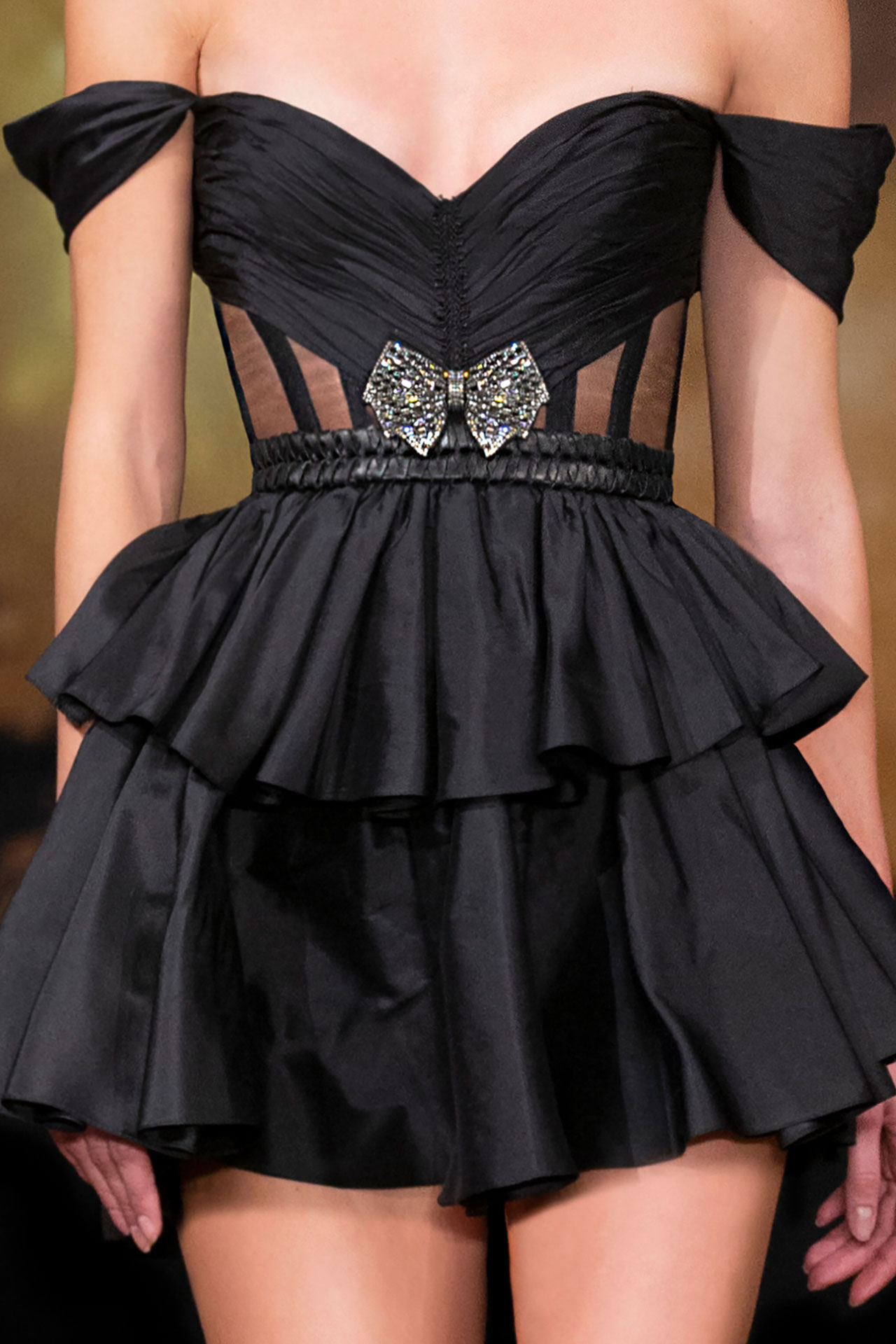 AW22 LOOK 5