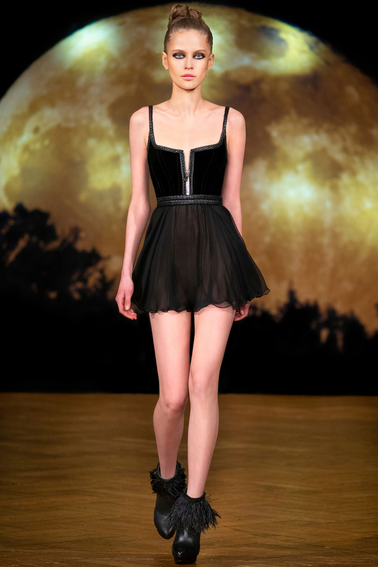 AW22 LOOK 8