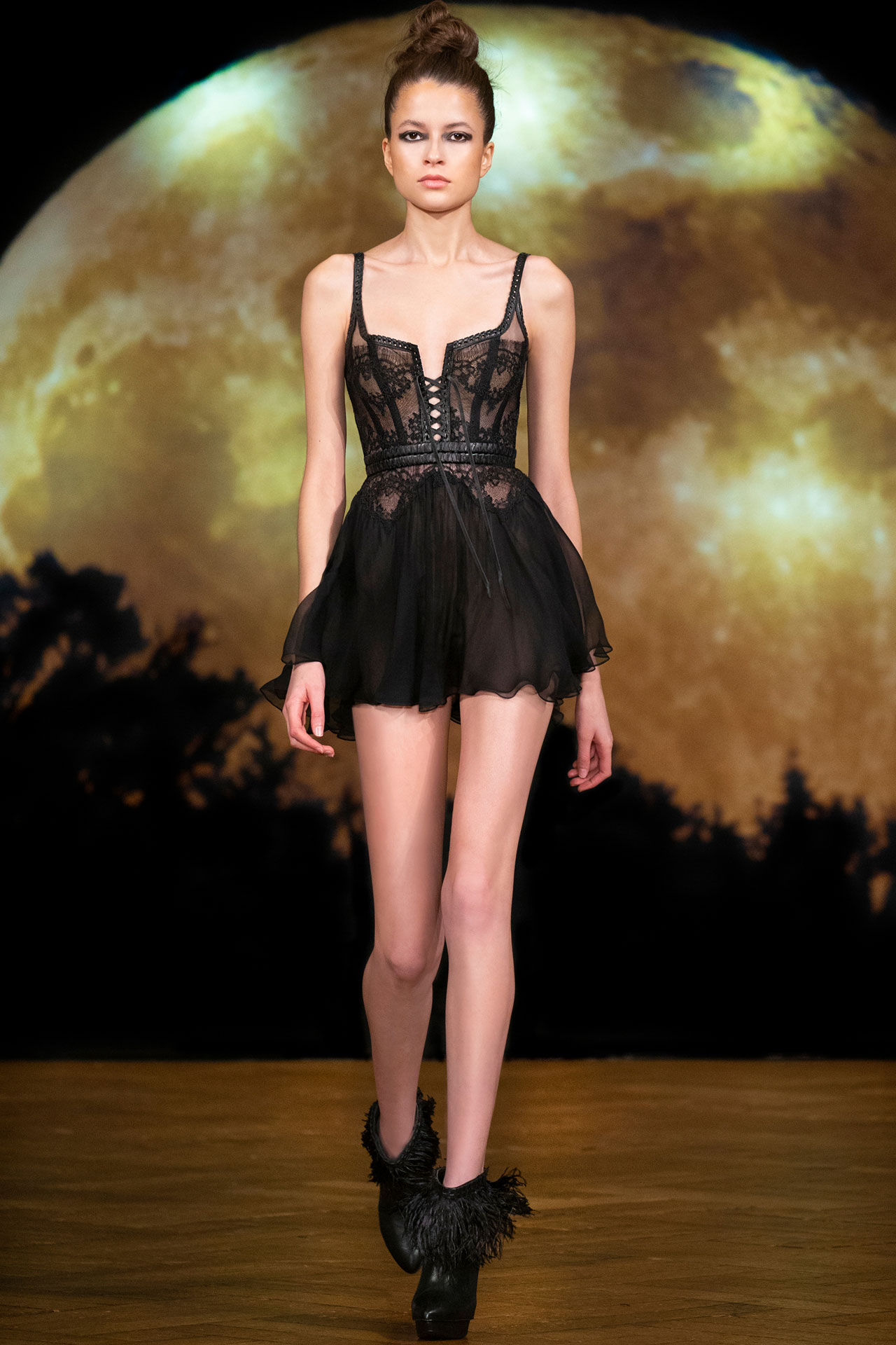 AW22 LOOK 9