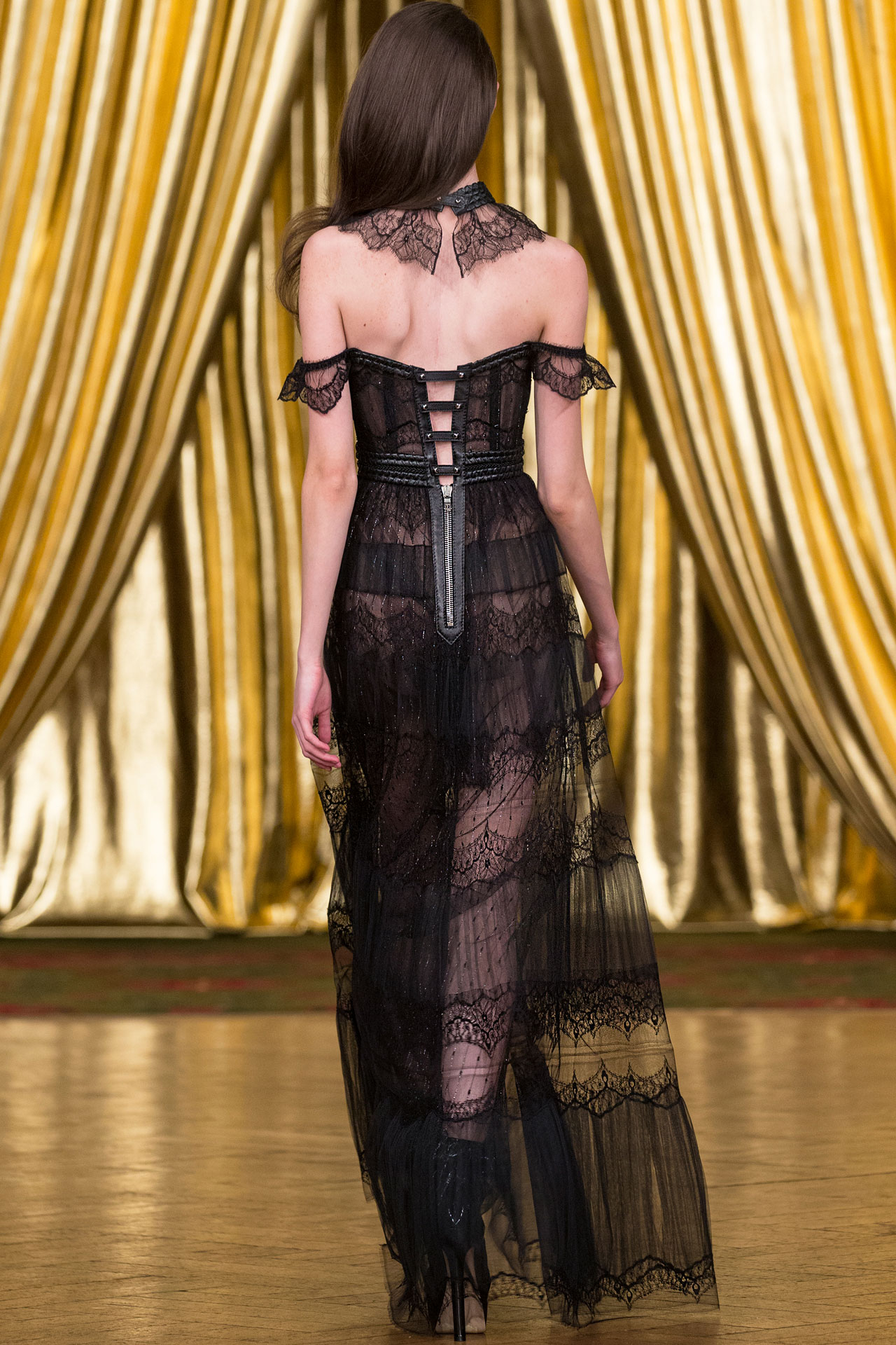 AW19 LOOK 24