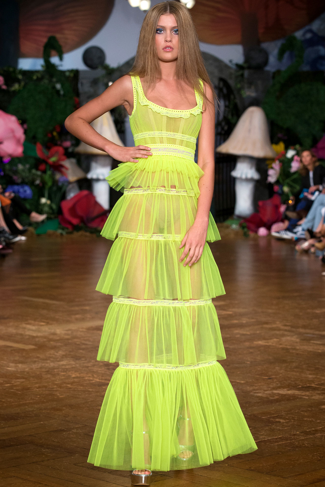 SS19 LOOK 25
