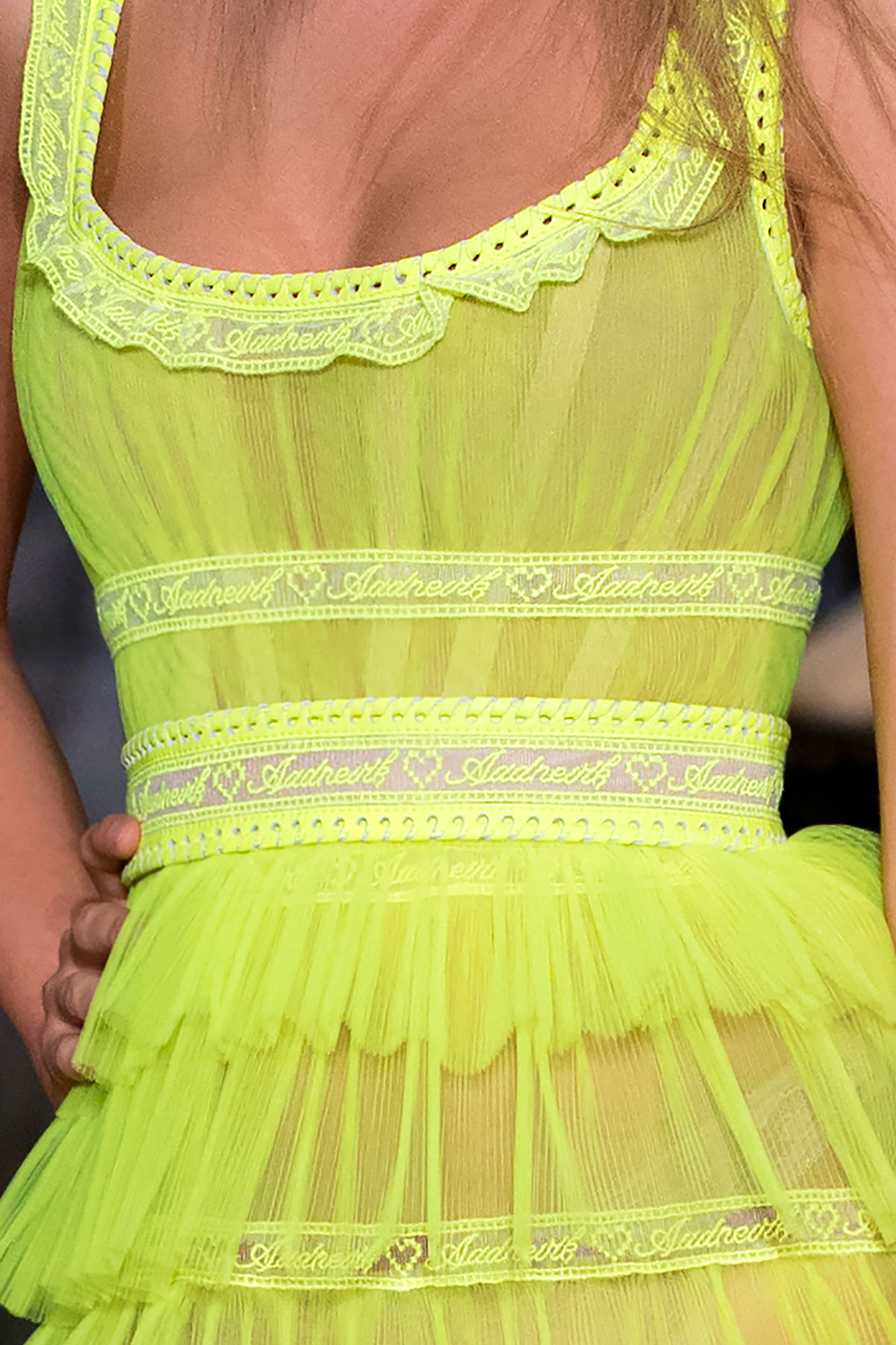 SS19 LOOK 25